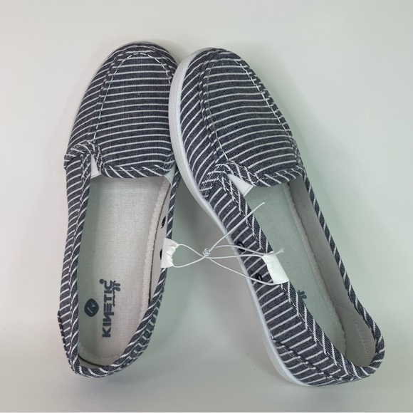 NWOT Kinetic Energy Women’s Blue And White Stripe Slip On Shoes Size 6 - Picture 2 of 6